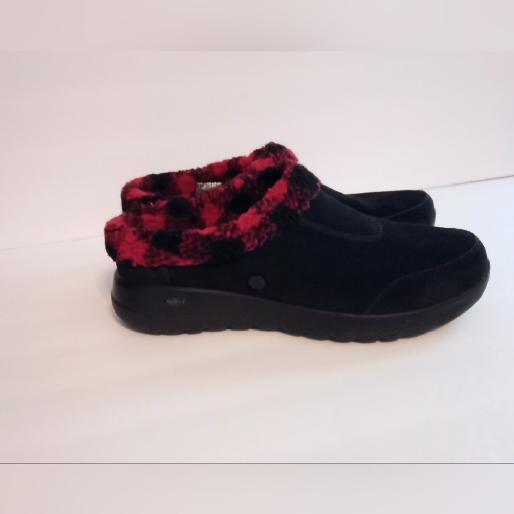 Skechers Black and Red Women's Mules - Picture 4 of 8